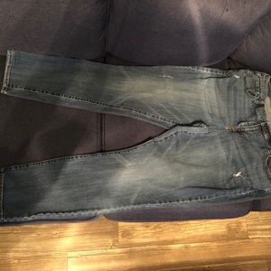 Old Navy mid rise curvy profile jeans. Size 18